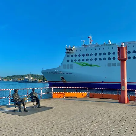 Unesco Center At The Sea